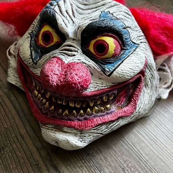 Giggles the Clown Creepy Clown Latex Mask Pull On Halloween Costume Party - Picture 9 of 9